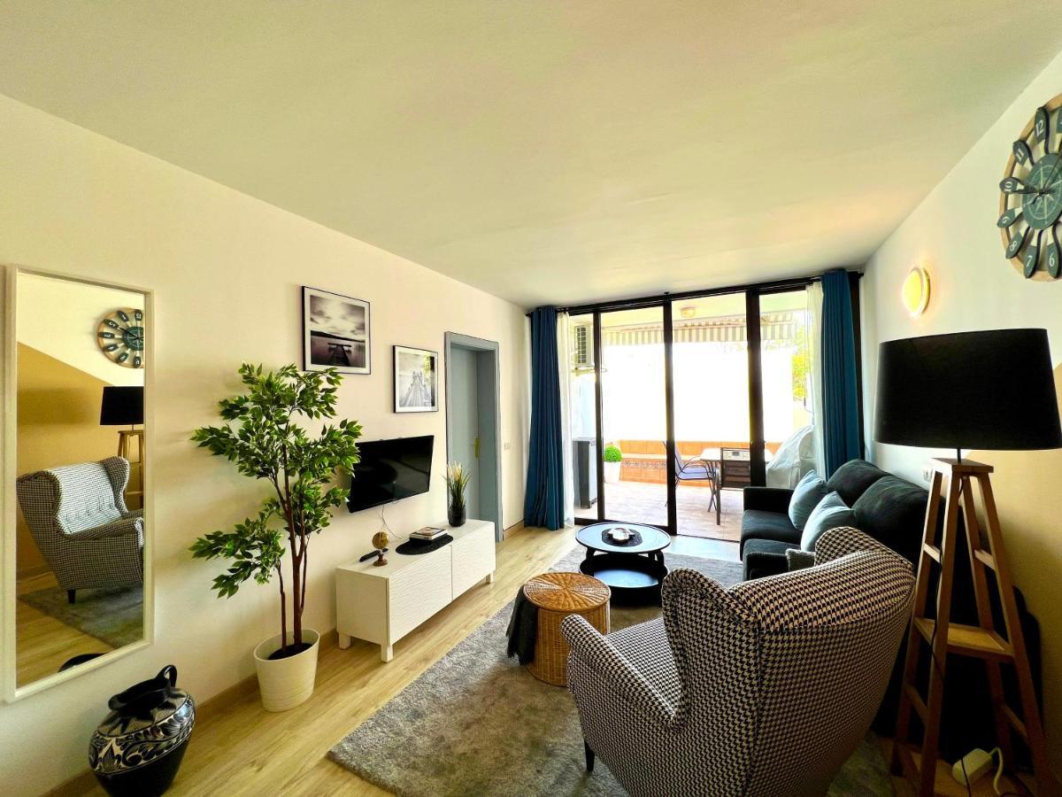 Stunning Lovely Flat With Pool And Wi-fi, 31 Holiday home *